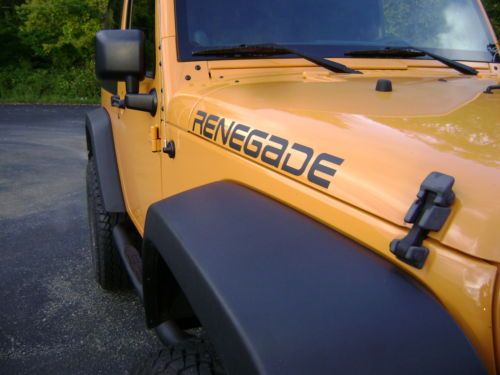 Hard-Top Automatic RENEGADE 3.5" Lift Package with 35" Tires plus Half Doors, US $34,590.00, image 4