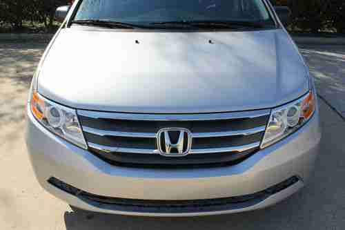 2012 Honda Odyssey 5dr LX  80 Miles  Needs some work RUNS AND DRIVES, image 8