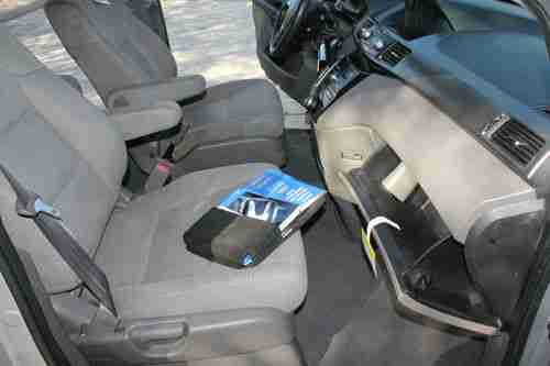 2012 Honda Odyssey 5dr LX  80 Miles  Needs some work RUNS AND DRIVES, image 20
