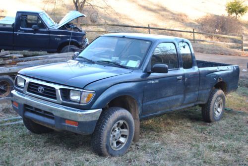 1995 toyota tacoma dlx extended cab pickup 2-door 2.7l