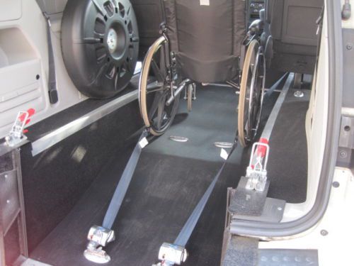 2008 dodge caravan se, rewav wheelchair van conversion (rear ramp), new tires