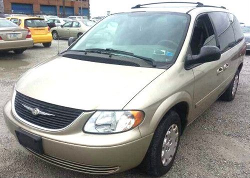 No reserve 2004 chrysler town and country lx family van 01 02 03 04 05