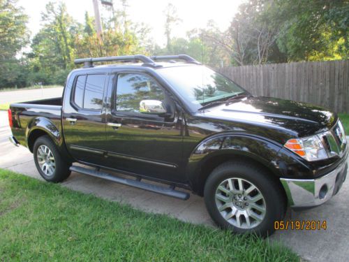2012 nissan frontier sl crew cab pickup 4-door 4.0l leather, heated seats loaded