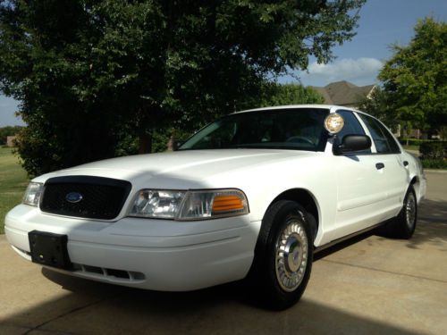 Ford crown victoria police interceptor with 2300 miles. administrative unit
