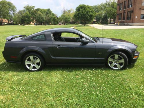 2007 Ford Mustang GT Premium Coupe 2-Door 4.6L, image 6