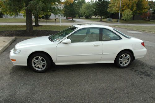 Acura coupe, 5mt   with big trunk - good for shopping     no reserve