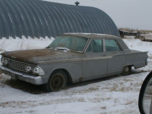1962 ford fairlane 500 4dr
