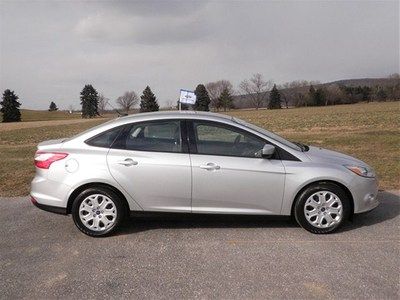 2012 ford focus se certified preowned 2.0l warranty!!