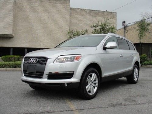 Beautiful 2008 audi q7 3.6 quattro, loaded with options, just serviced