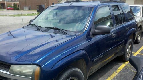 2002 chevy trailblazer 223,580 miles have keys driven in not towed body's sad