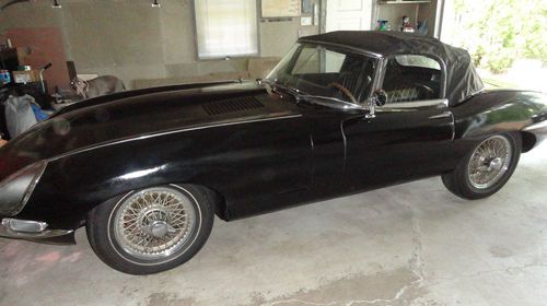 Jaguar xke 1966 e-type 4.2 roadster series 1