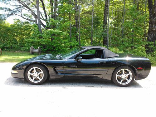 2002 corvette convertable with 61,500 miles great condidition