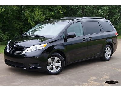 7-days*no reserve*'12 toyota sienna le backup 8-pass pwr doors 1-owner off lease