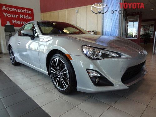 Fr-s 10 series automatic, navi, one of kind, life time power train warranty
