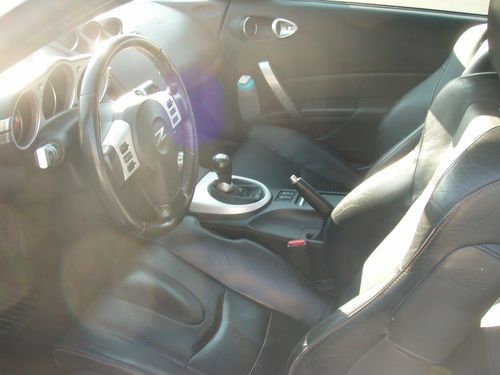 2006 nissan 350z touring coupe 2-door 3.5l