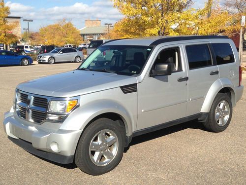 2008 dodge nitro slt 4x4 suv one owner  original paint / non-smoker / new tires