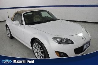 12 miata convertible, 2.0l 4 cylinder, 6 spd manual, leather, clean, we finance!