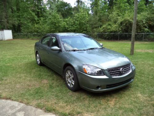 2006 nissan altima s - reliable, one owner, very low reserve