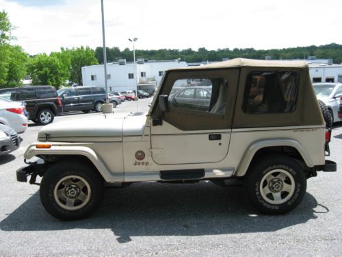 1994 jeep wrangler sahara sport utility 2-door 4.0l