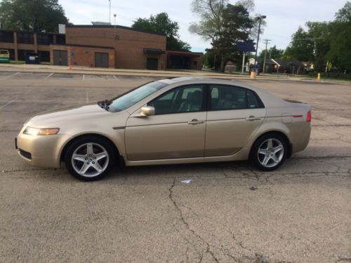 2004 acura tl fully loaded with navigation, heated seats,etc, 3 months old tires