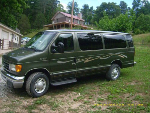 2003 ford e-350 club wagon xlt extended passenger van 2-door 7.3l 12 passenger