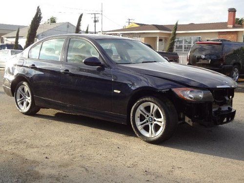 2006 bmw 325i 4dr rwd salvage repairable rebuilder only 79k miles runs!!!