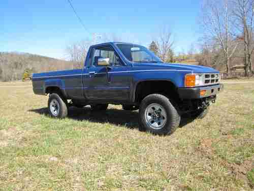 22re Engine For Sale >> Sell used 1986 Toyota Pickup Truck 4WD 22RE EFI FUEL ... 22re Engine For Sale >> Sell used 1986 Toyota Pickup Truck 4WD 22RE EFI FUEL ...