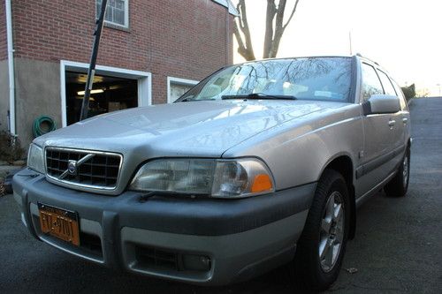 1999 volvo v70 x/c awd wagon 4-door 2.4l