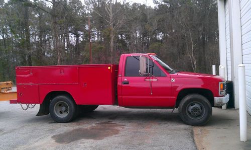 1990 chevy service truck, red