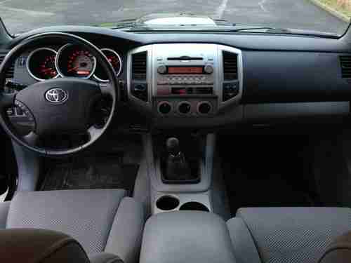 Sell used 2007 Toyota Tacoma TRD Sport 4x4 Access Cab CLEAN TITLE 6