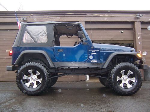 Lifted 2001 jeep wrangler sport sport utility 2-door 4.0l on 35s new paint