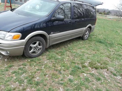 Pontiac montana really clean.