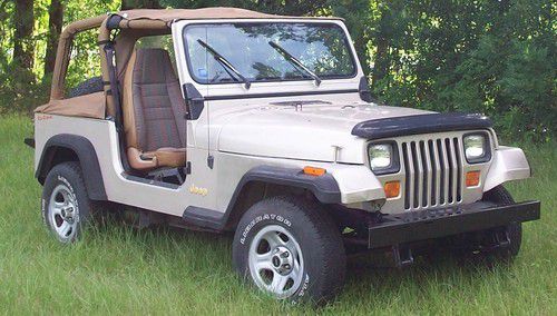 Sell Used 1995 Jeep Wrangler Rio Grande 4x4 Go Topless 93k