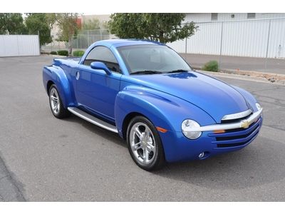 2006 chevy ssr pu truck convertible low miles!