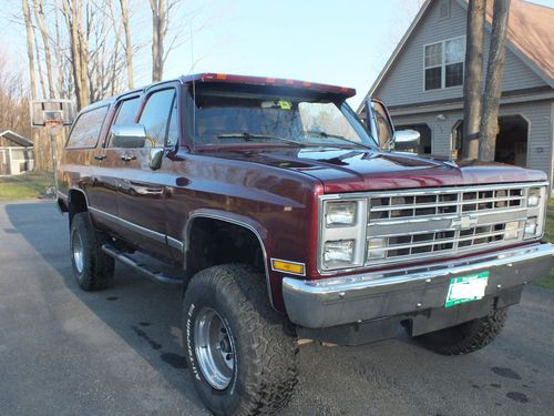 1988 v20 4x4 3/4 ton suburban