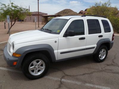 2005 jeep liberty crd turbo diesel,4x4 carfax certified, low miles,serviced nice