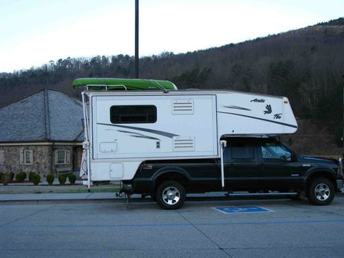 2005 ford f-350 lariat crew cab diesel w/ arctic fox 1150 truck slide-in camper