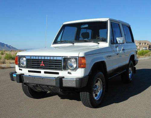 Super clean 1 previous owner 1987 2dr montero 141 orig. miles; very rare find!