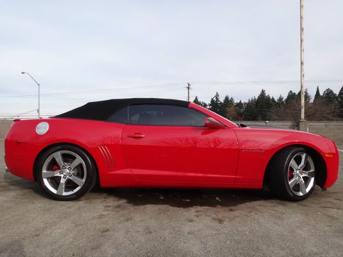 2011 chevrolet camaro lt convertible 2-door 3.6l