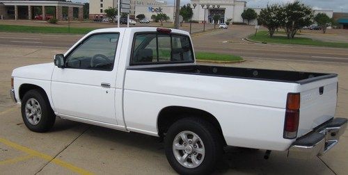1997 Nissan pickup 2wd regular cab xe #6