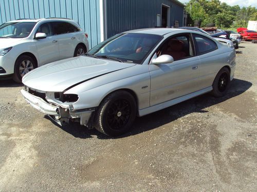 2004 gto ls1 5.7l with 6-speed manual 75k miles light front bumper damage