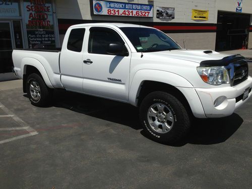 2005 toyota tacoma pre runner extended cab pickup 3-door 4.0l