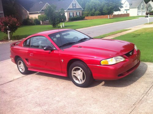 Powerful laser red 1998 ford mustang, 5-speed stick shift