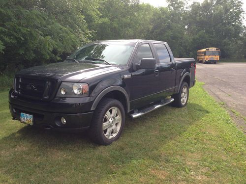2007 f150 fx4 black, leather, crew cab, heated seats, aux hookup, 6cd changer