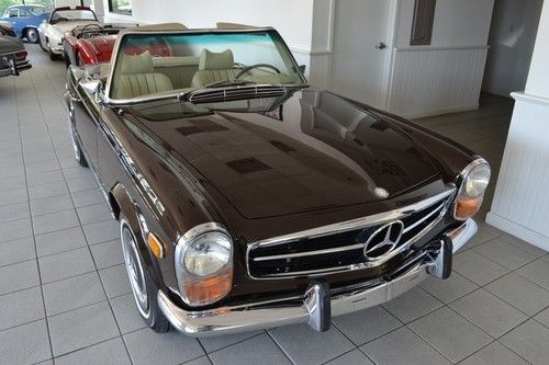 1970 mercedes 280sl in superb condition.