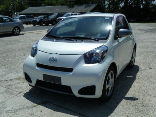 2012 scion iq