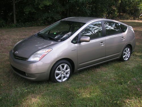 2007 toyota prius touring with package #6 with all options and no reserve