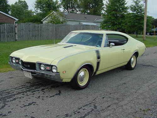 1968 oldsmobile 442 with rare "turnpike cruiser" option , matching #  restored