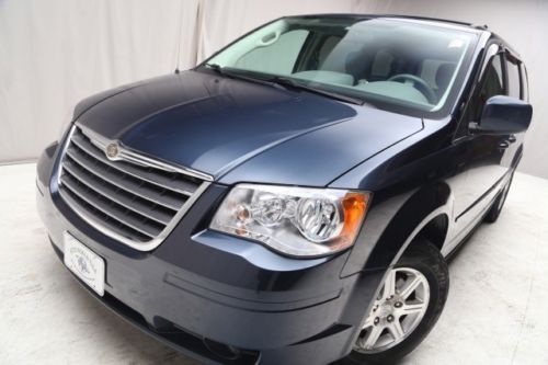 We finance! 2008 chrysler town &amp; country touring fwd power driver seat