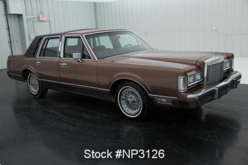 1985 lincoln town car signature 5.0 v8 clean autocheck 1 owner 33k low miles